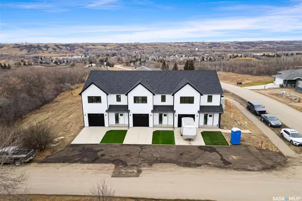 8 James BAY, Lumsden, SK S0G 3C0