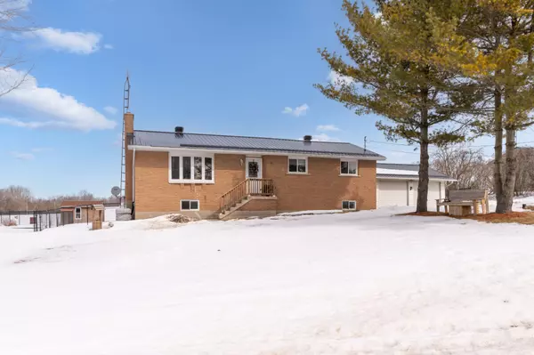 3290 Princess RD, Frontenac, ON K7L 4V2