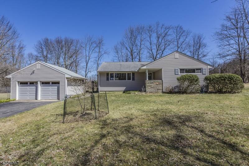 110 Locktown Sergeantsville, Delaware Twp., NJ 08559