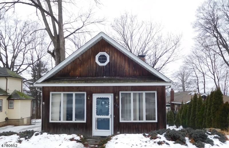 132 Schwarz Blvd, Jefferson Twp., NJ 07849