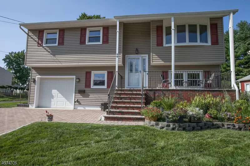 Edison Twp., NJ 08817,40 BRADLEY DR