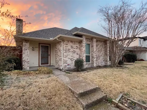 1206 Richland Oaks Drive, Richardson, TX 75081