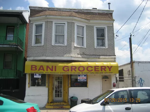 263 E 16th St, Paterson City, NJ 07524