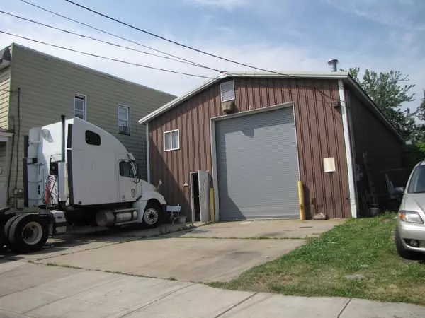 8 Roosevelt Ave, Belleville Twp., NJ 07109