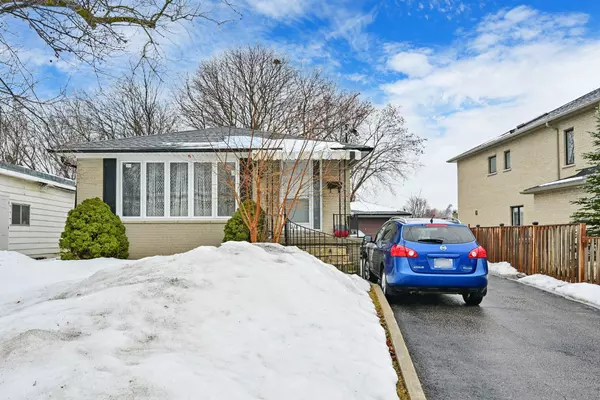 114 Glen Cameron RD #Bsmt, Markham, ON L3T 1P8