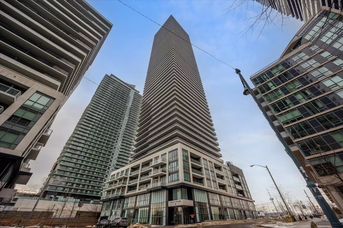 Toronto W06, ON M8V 0G2,70 Annie Craig DR #1407