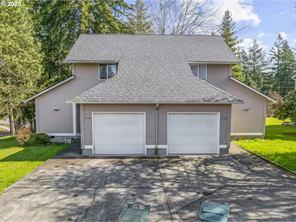 730 LITTLE AVE #A, B, Castle Rock, WA 98611