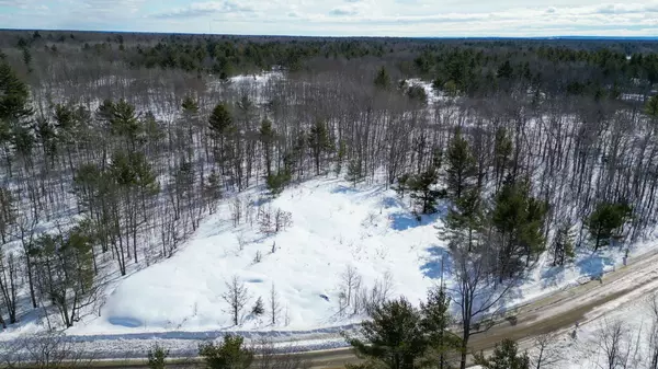 408 South Bay RD, Georgian Bay, ON L0K 1S0