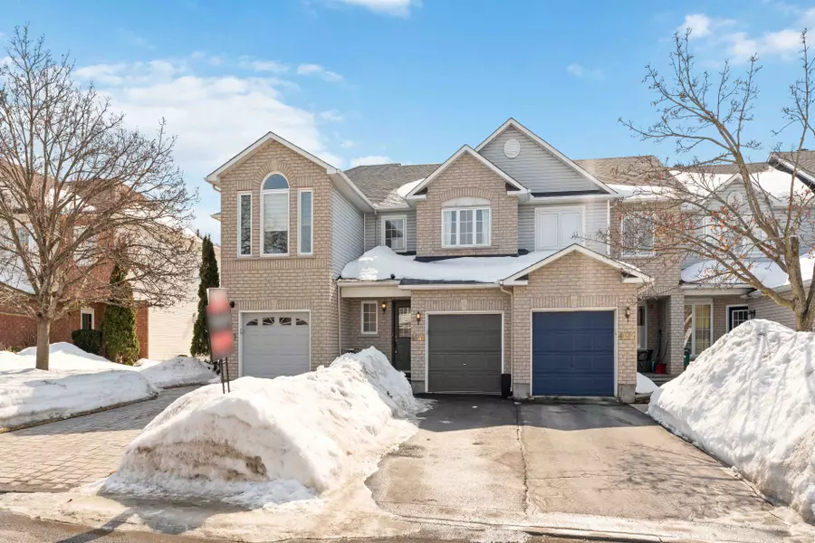 4638 Ogilvie Walk CRES, Cyrville - Carson Grove - Pineview, ON K1J 1G7