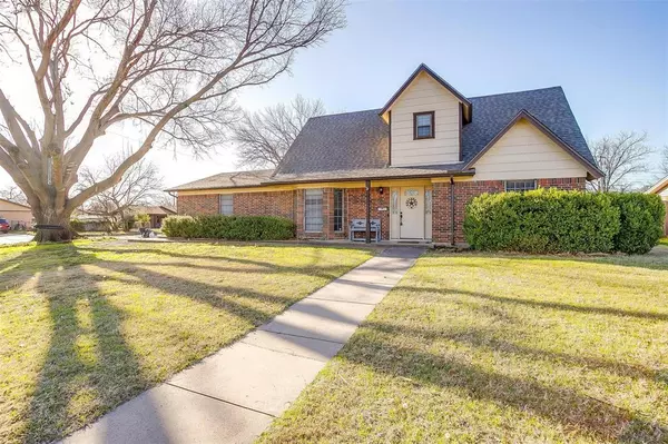 501 Nathan Street, Burleson, TX 76028