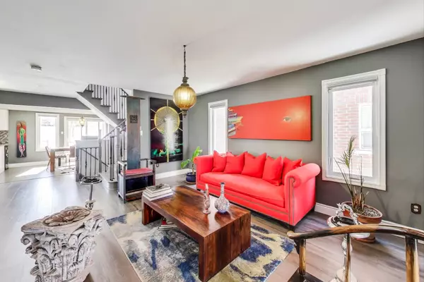 Aurora, ON L4G 0J2,45 Wallwark ST