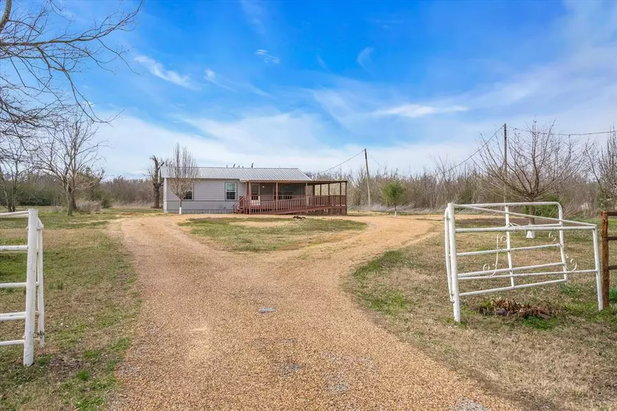 281 Vz County Road 1910, Fruitvale, TX 75127