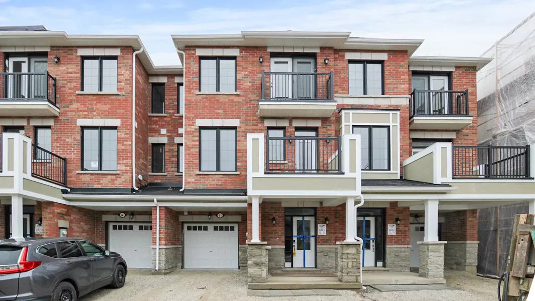 11 Keppel CIR W, Brampton, ON L7A 5K4