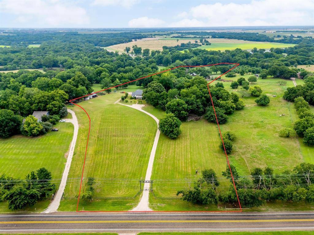 3207 Howard Road, Waxahachie, TX 75165