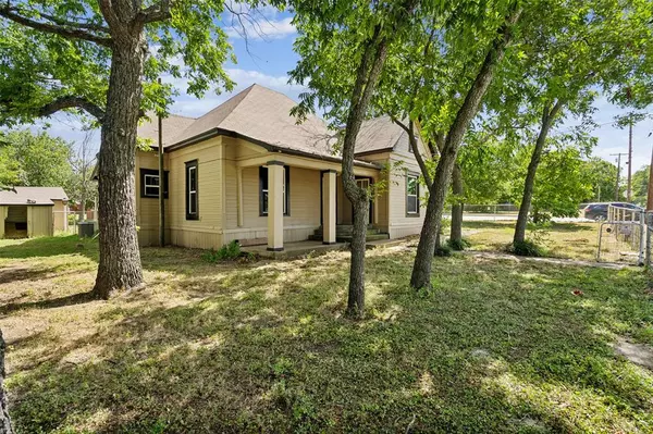 515 SW 15th Street, Mineral Wells, TX 76067