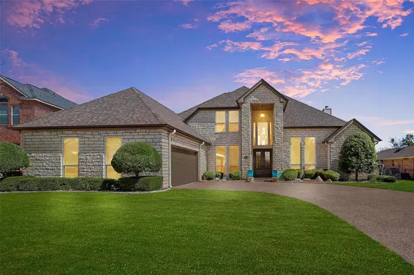 824 Muirfield Drive, Mansfield, TX 76063