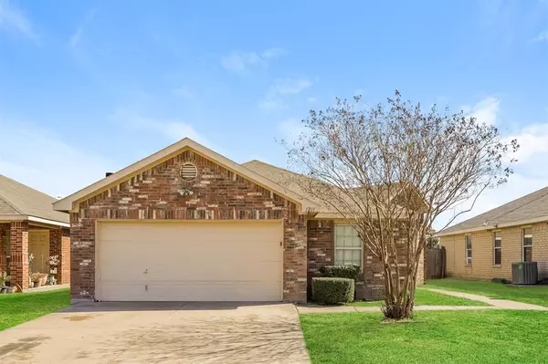 1211 Ruthella Drive, Arlington, TX 76010