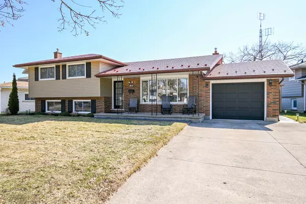 80 Monarch Park DR, St. Catharines, ON L2M 6V3