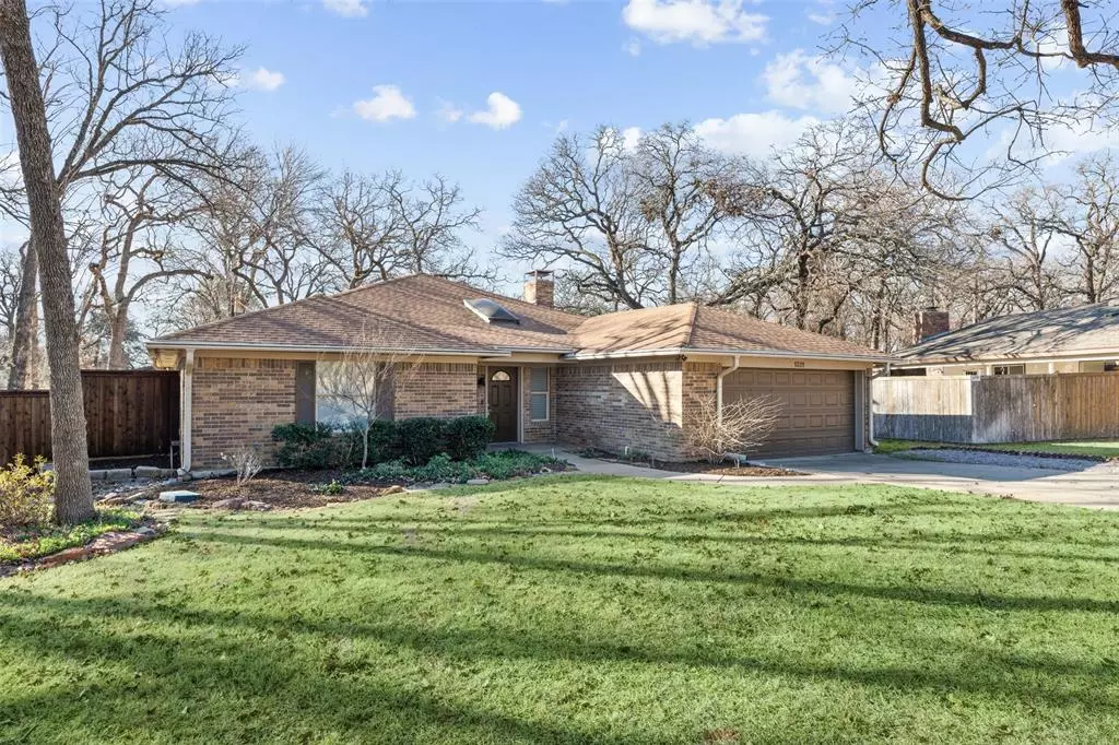 Grapevine, TX 76051,1321 Martin Court