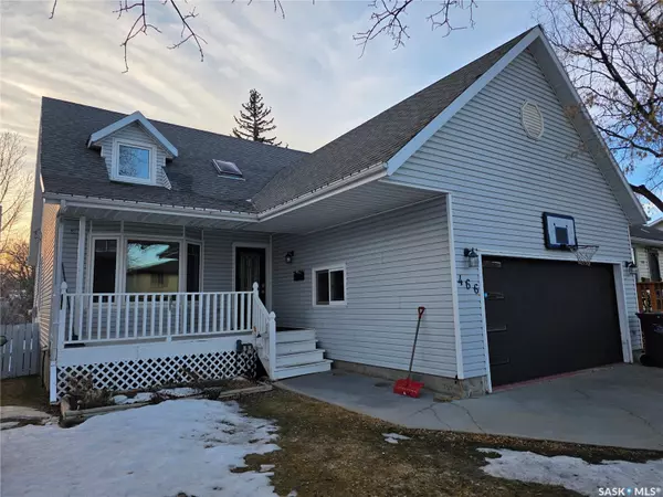 466 8th AVENUE NE, Swift Current, SK S9H 2P8