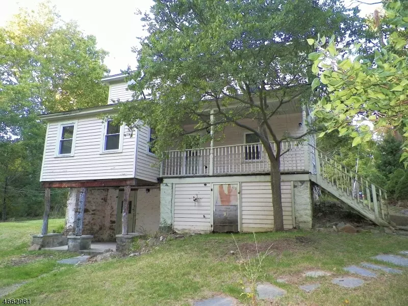 34 Bell Ave, Glen Gardner Boro, NJ 08826