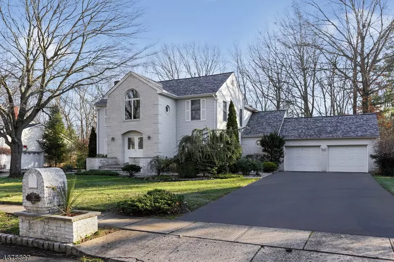 75 Tall Oaks Dr, East Brunswick Twp., NJ 08816