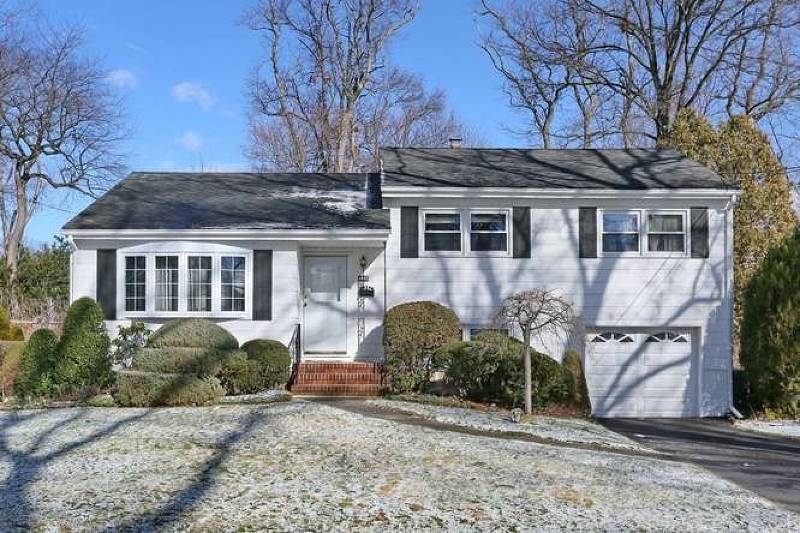 159 Morningside Rd, Paramus Boro, NJ 07652
