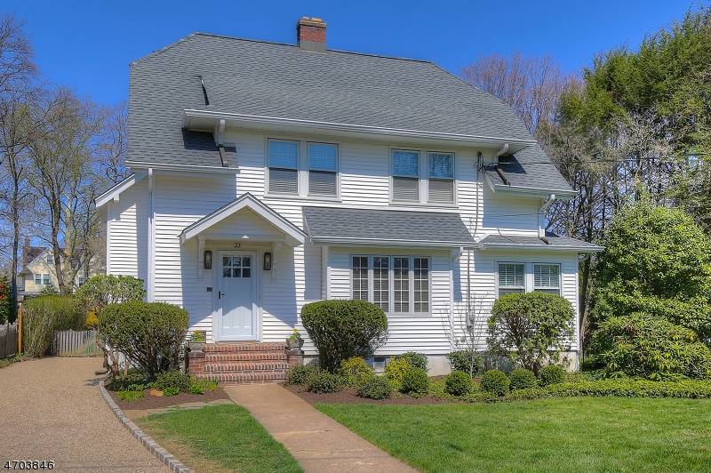22 Hillcrest Rd, Madison Boro, NJ 07940
