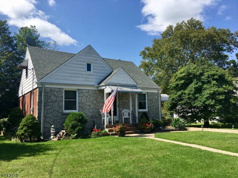 2 16th St, North Brunswick Twp., NJ 08902