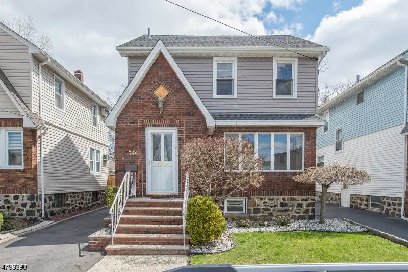 746 Jefferson Ave, Cliffside Park Boro, NJ 07010