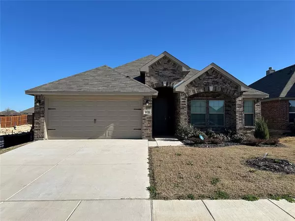 912 Madeline Lane, Cleburne, TX 76033