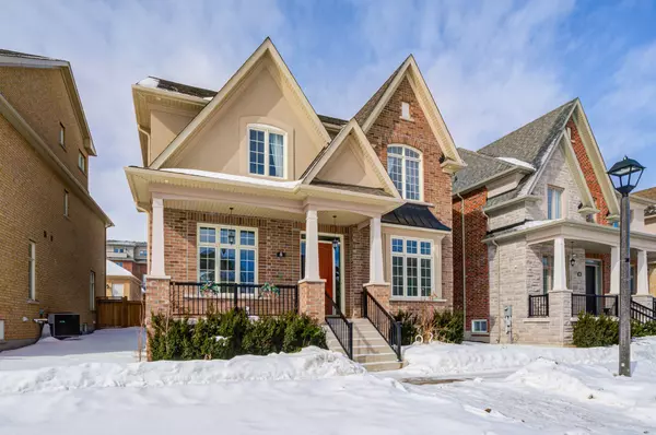 8 Tralee CT, Markham, ON L6C 0V1