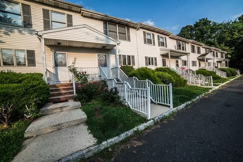 741 Bound Brook Rd, UNIT 2 #2, Dunellen Boro, NJ 08812