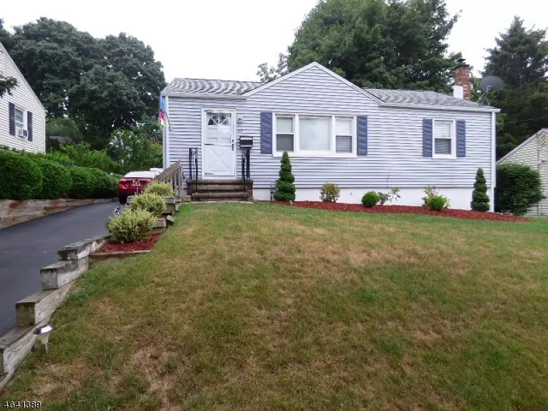 22 Overlook Ave, Dover Town, NJ 07801