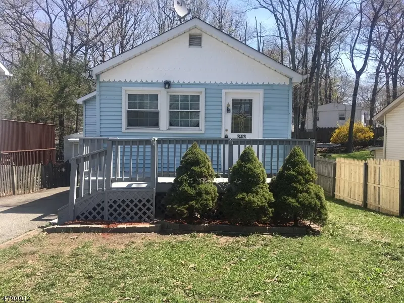 343 Brown Trl, Hopatcong Boro, NJ 07843