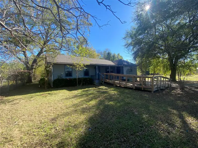 605 Wren Street, Mineola, TX 75773