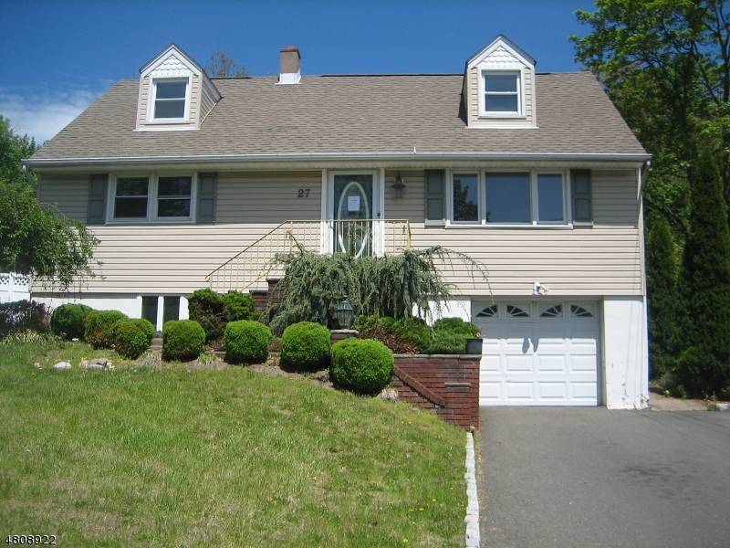 27 LAUREL ST, Hawthorne Boro, NJ 07506