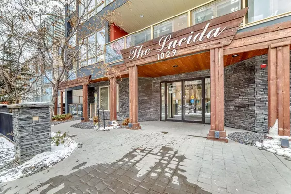 1029 15 AVE Southwest #303, Calgary, AB T2R 0S5