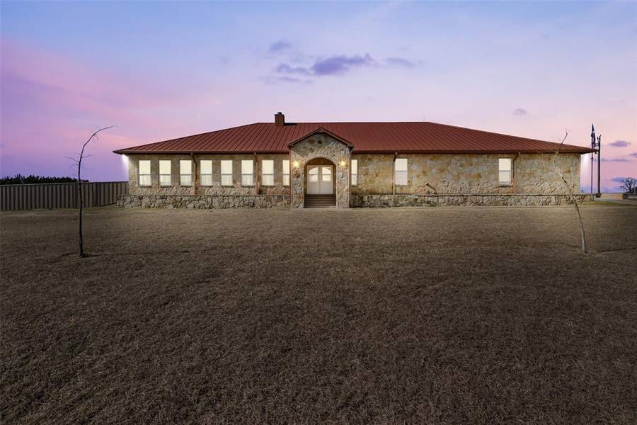 1435 Morrison Drive, Glen Rose, TX 76043