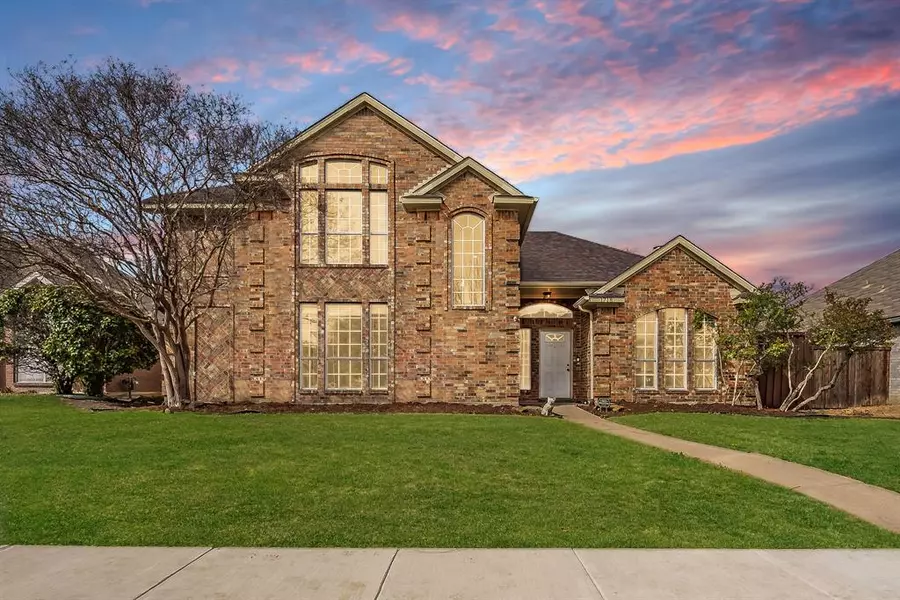 1718 Crosshaven Drive, Lewisville, TX 75077