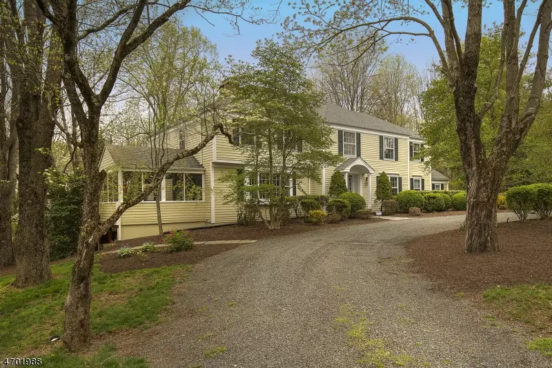 36 Page Hill Rd, Bernardsville Boro, NJ 07931