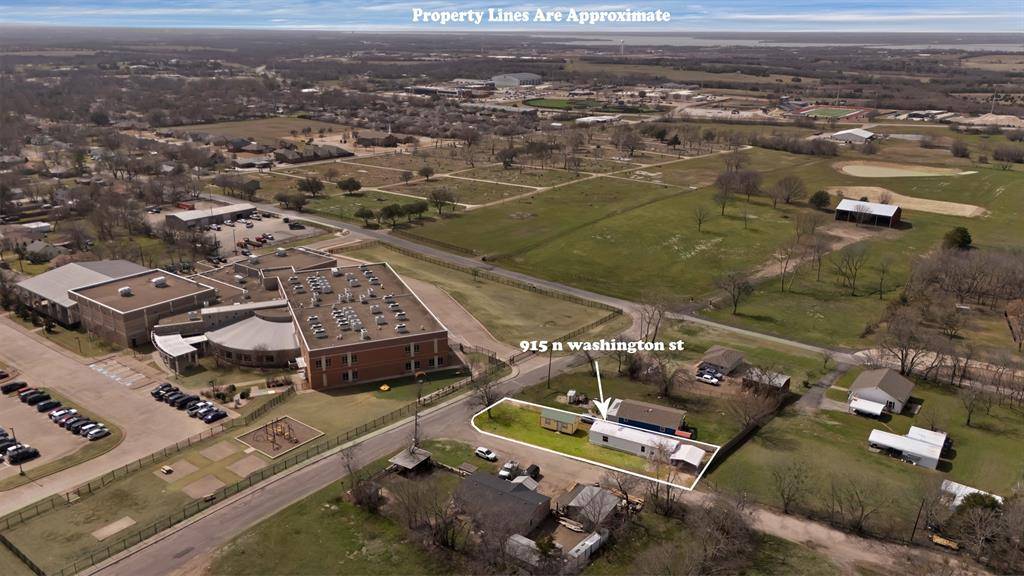Farmersville, TX 75442,915 N Washington Street
