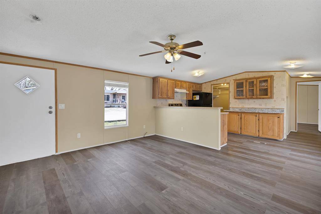 Farmersville, TX 75442,915 N Washington Street