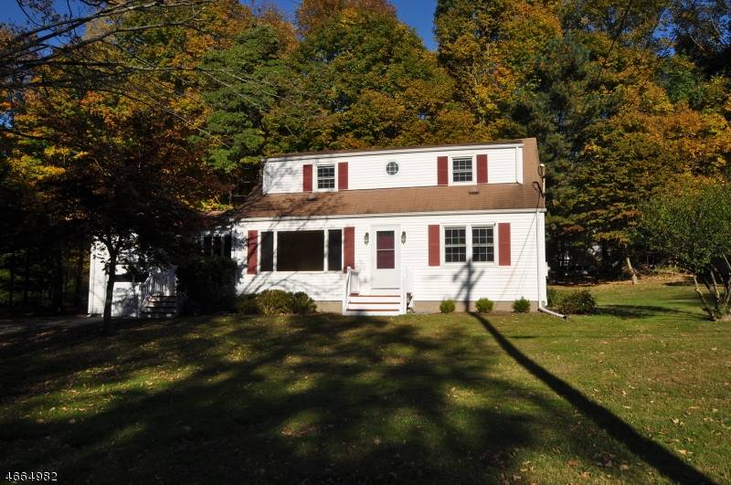 1 Valley Pl, Chester Twp., NJ 07930