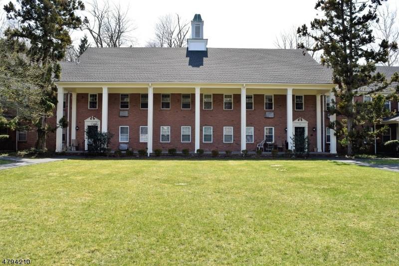 132 Claremont Rd, UNIT 2B #B, Bernardsville Boro, NJ 07924