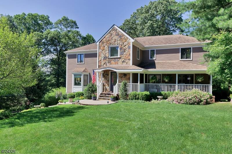 227 Kings Ct, Mountainside Boro, NJ 07092