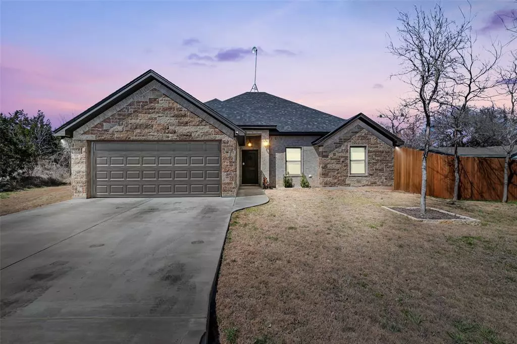 Granbury, TX 76048,806 Colorado River Drive