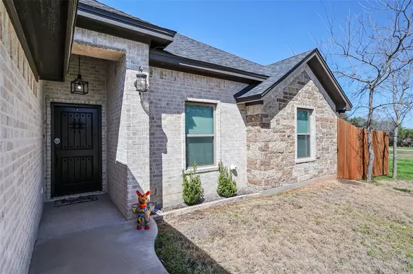 Granbury, TX 76048,806 Colorado River Drive