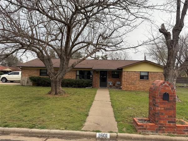 1601 SE 24th Avenue, Mineral Wells, TX 76067