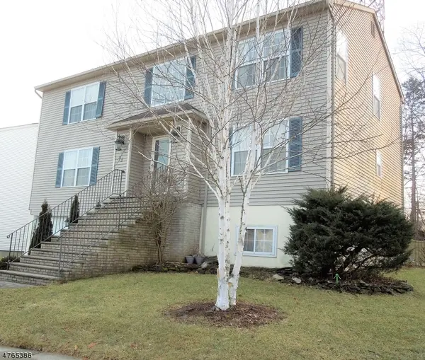 33 Paterson Pl, Newton Town, NJ 07860